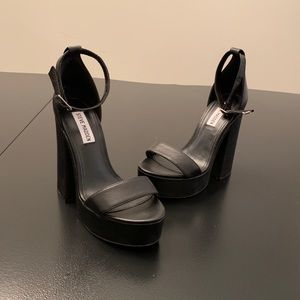 Steve Madden Black Sandal Heels